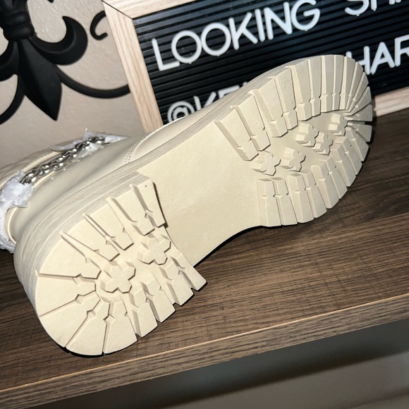 ‼️ NWOT ‼️Combat Boots ‼️ - Picture 7 of 8